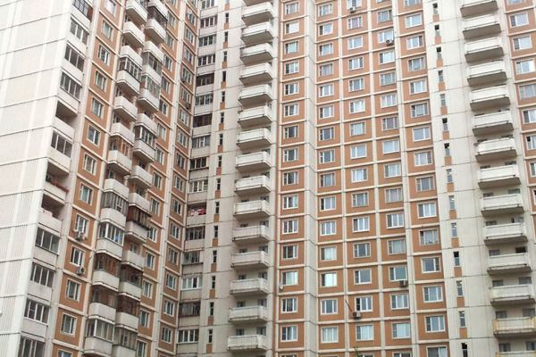 Обшивка лоджий и балконов сайдингом снаружи - фото 57